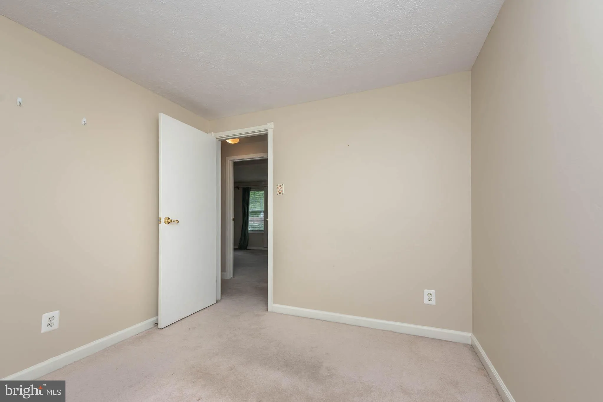 Sykesville, Maryland 21784, United States, 3 Bedrooms Bedrooms, ,3 BathroomsBathrooms,Residential,Pending,128509