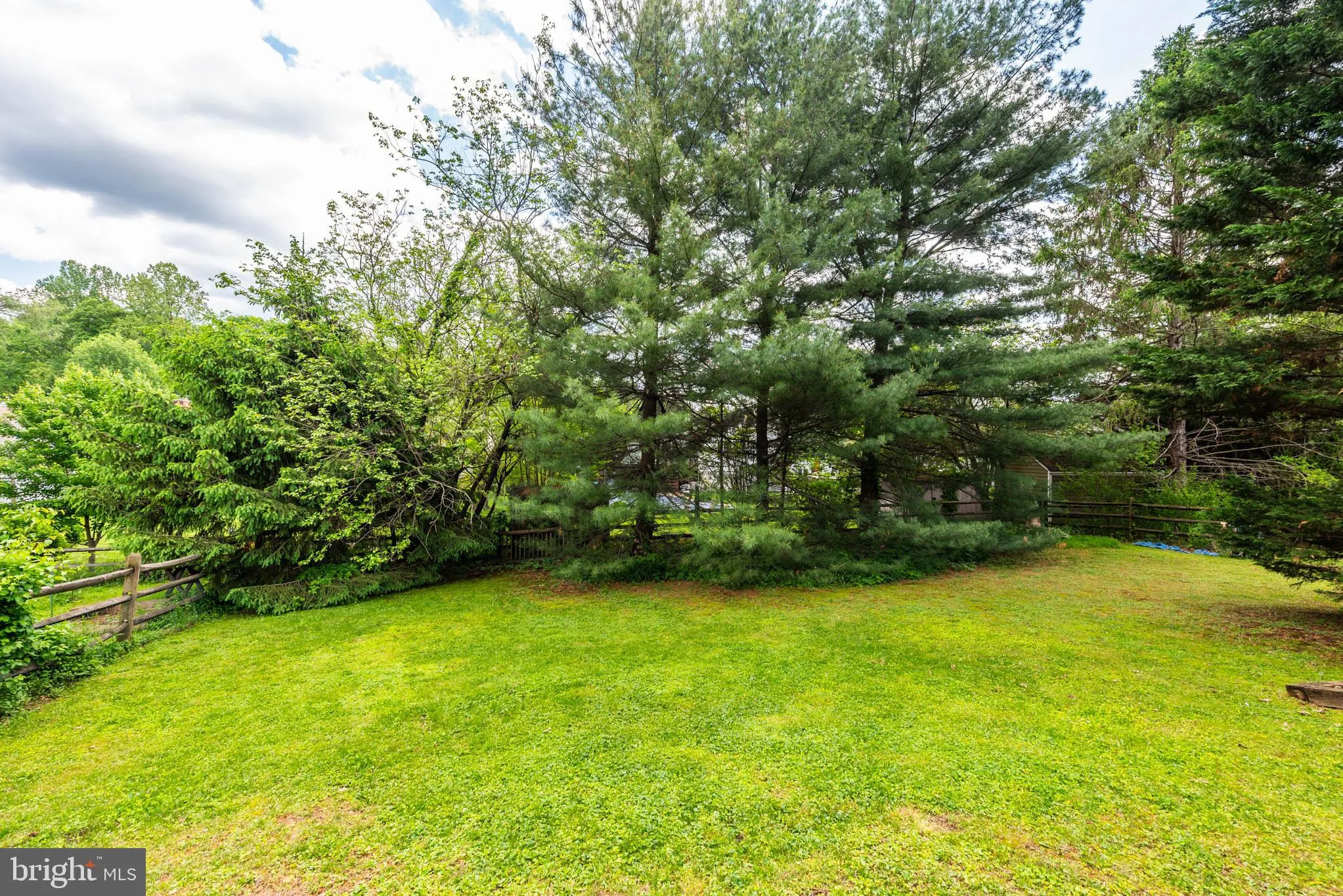 Sykesville, Maryland 21784, United States, 3 Bedrooms Bedrooms, ,3 BathroomsBathrooms,Residential,Pending,128509