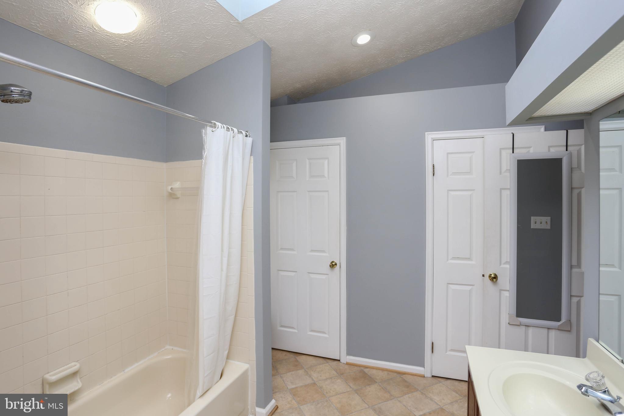 DONTRINE SUB PLAT TWO - Residential Lease