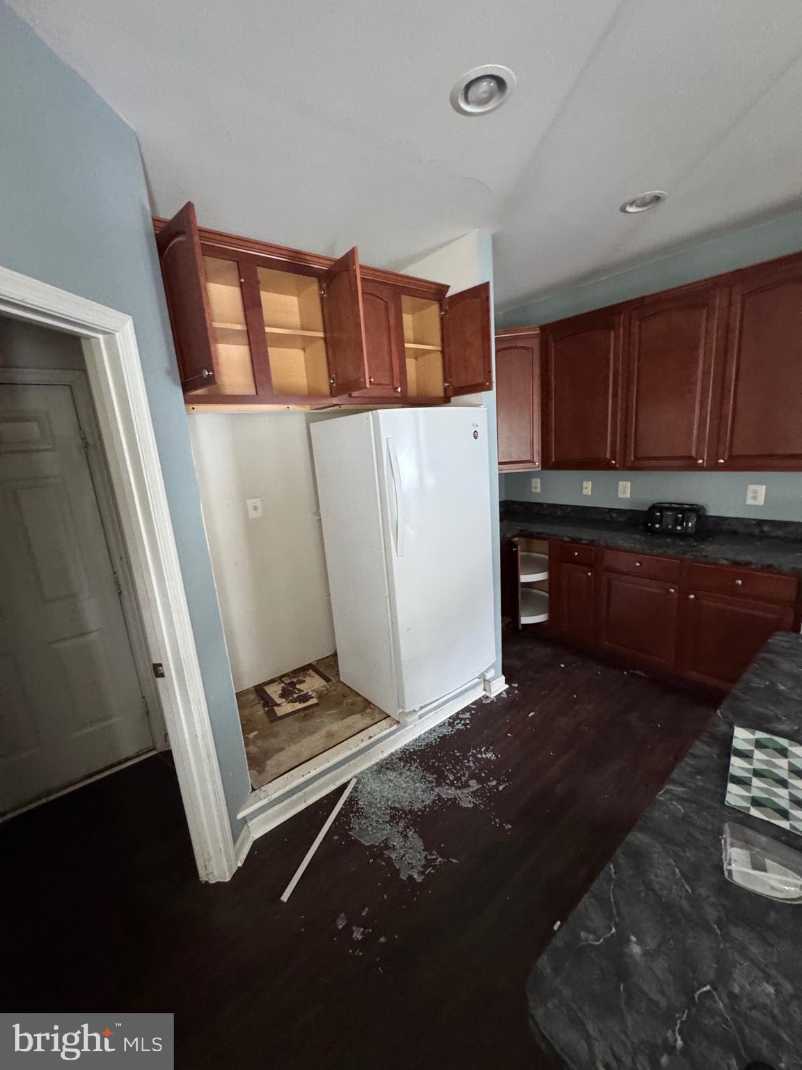 STRAWBERRY HILLS ESTATES - Residential