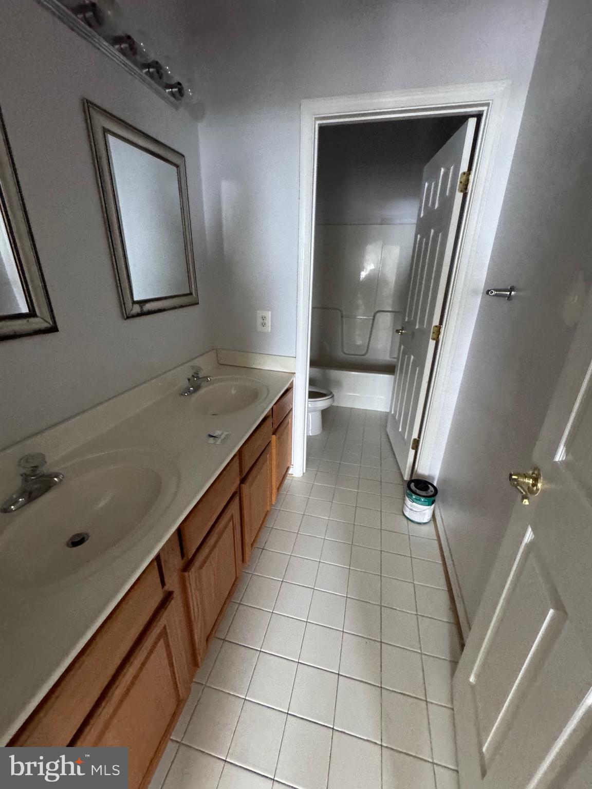 STRAWBERRY HILLS ESTATES - Residential