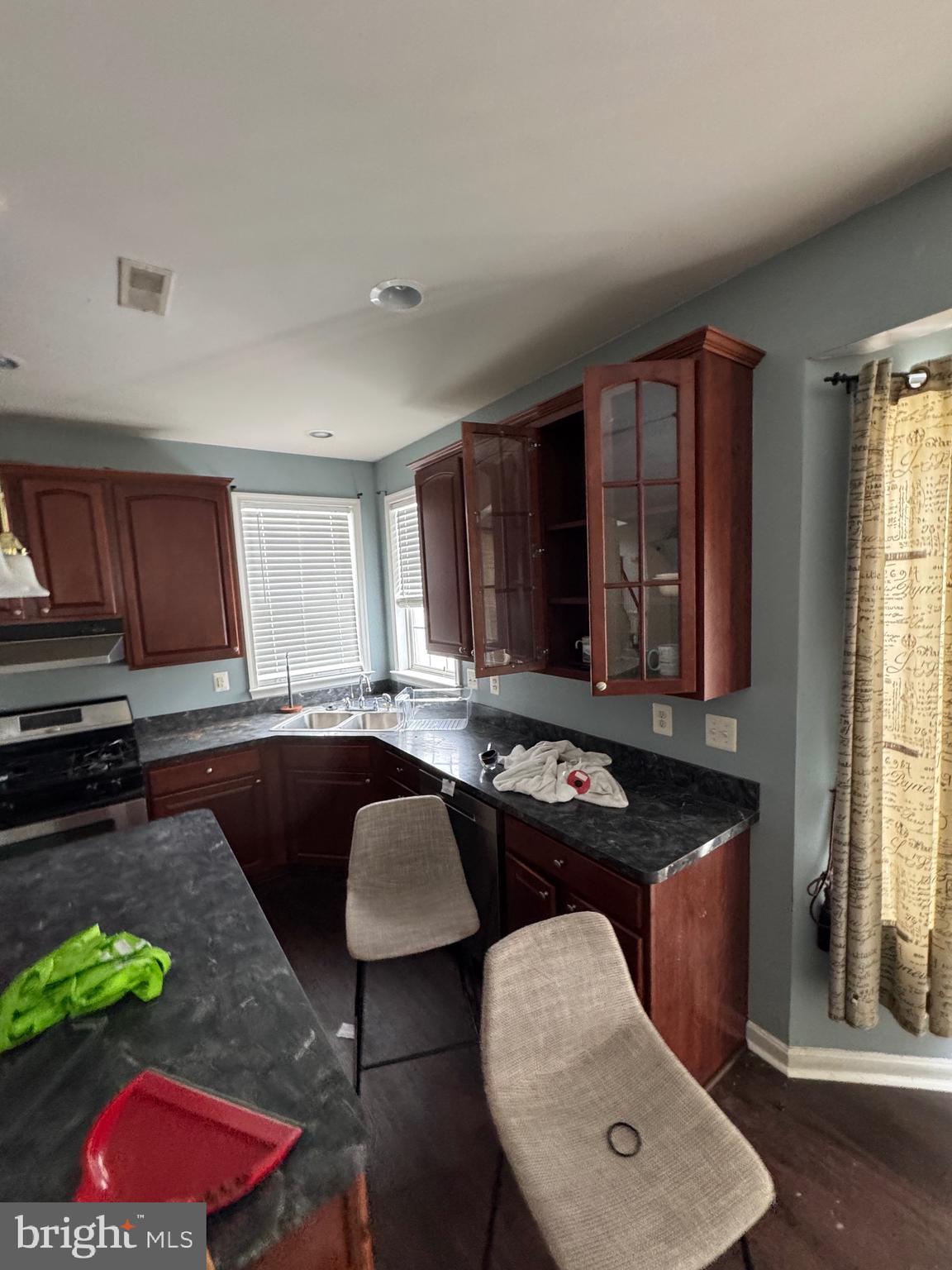 STRAWBERRY HILLS ESTATES - Residential