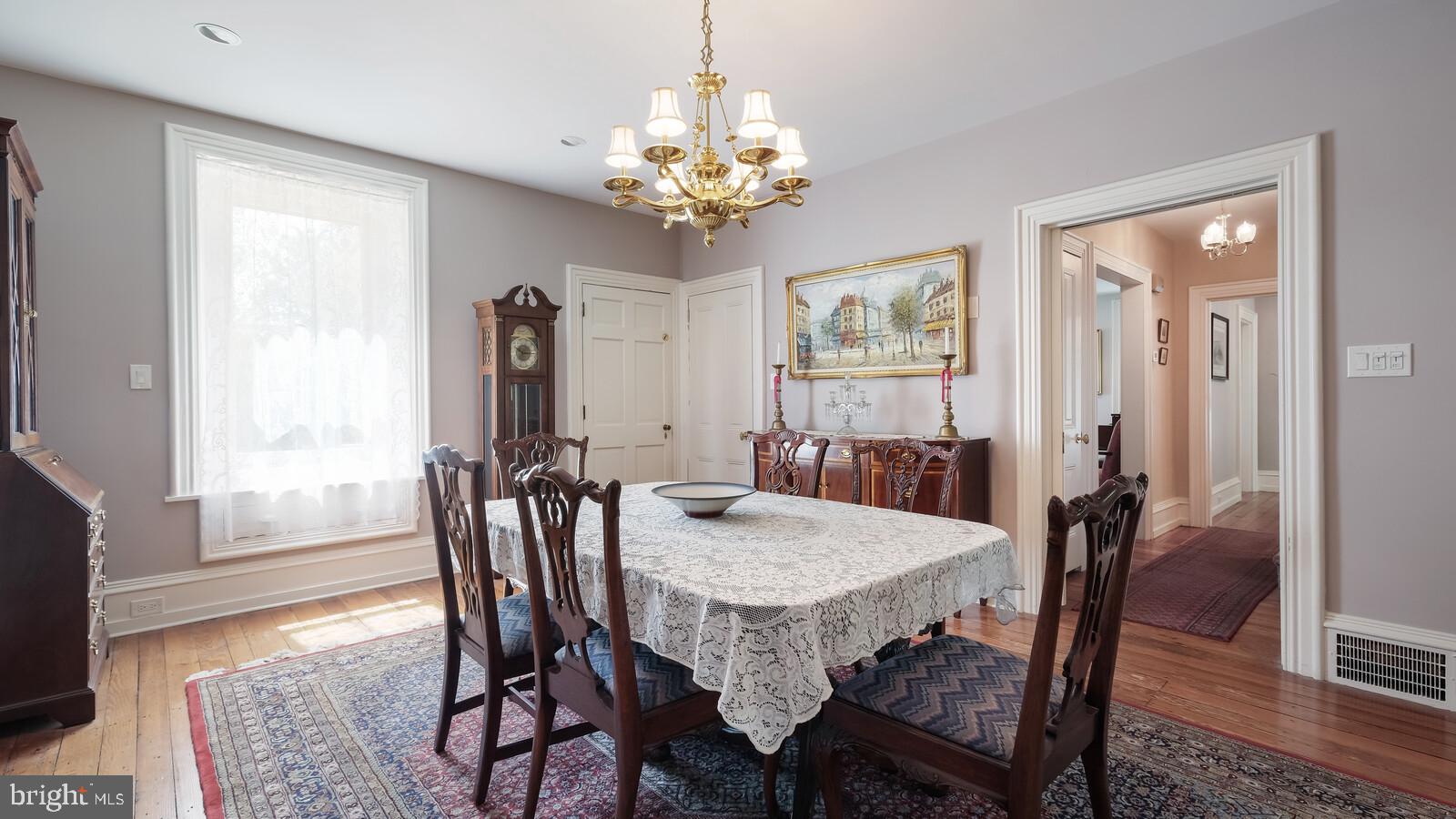 HUNTINGDON VALLEY - Residential