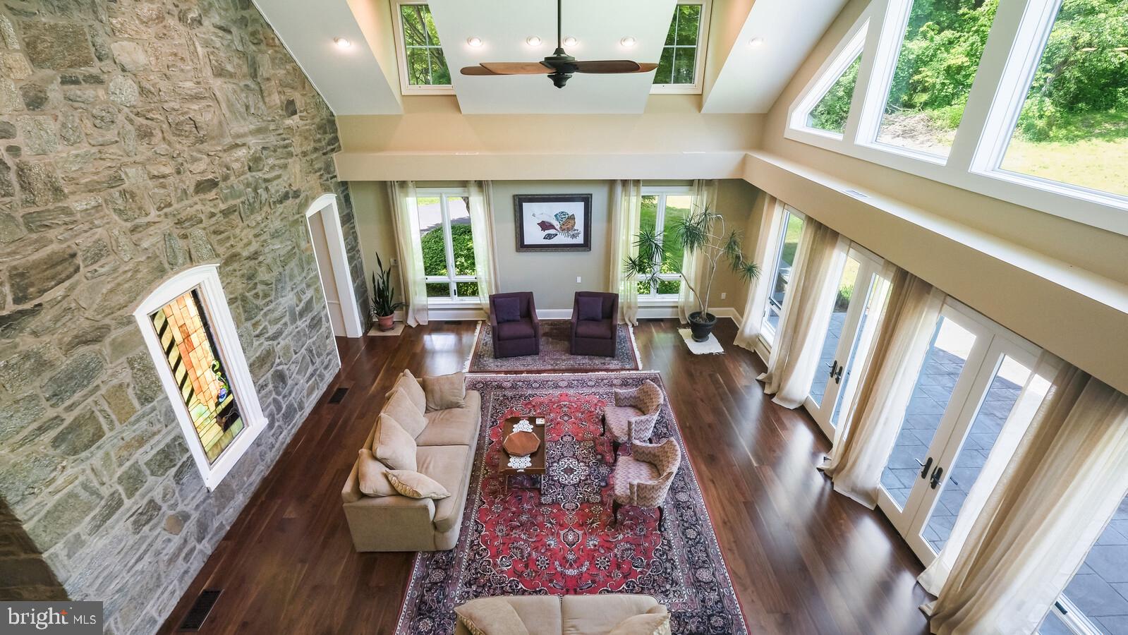 HUNTINGDON VALLEY - Residential