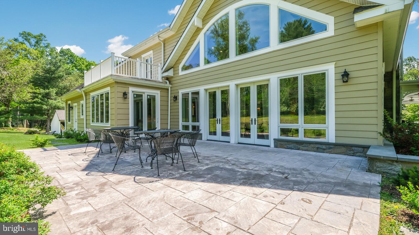 HUNTINGDON VALLEY - Residential