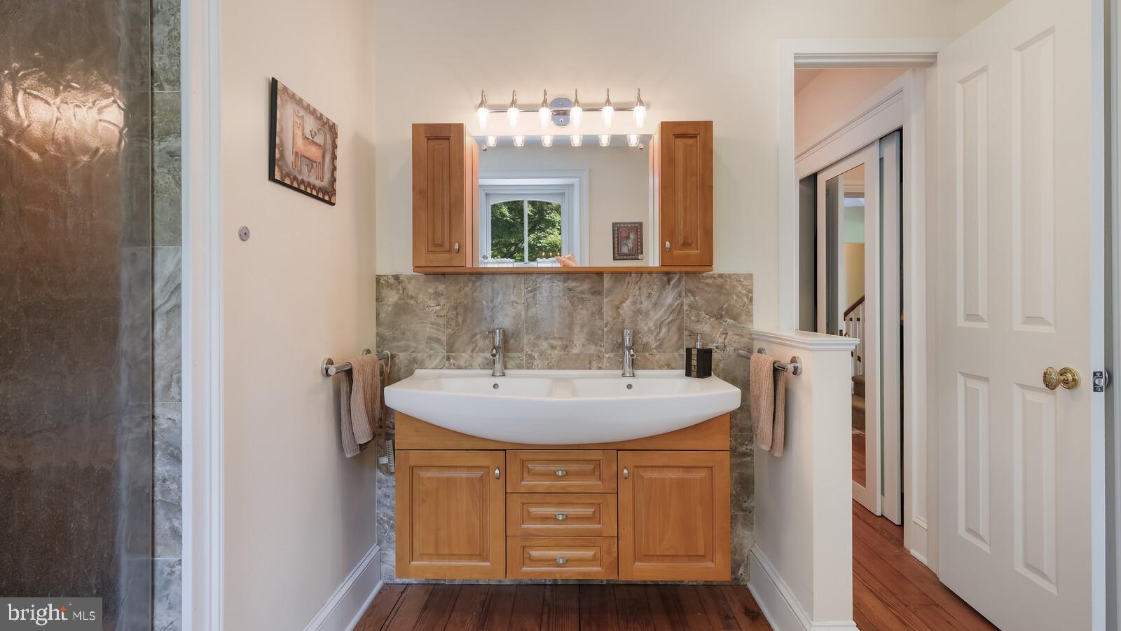 HUNTINGDON VALLEY - Residential