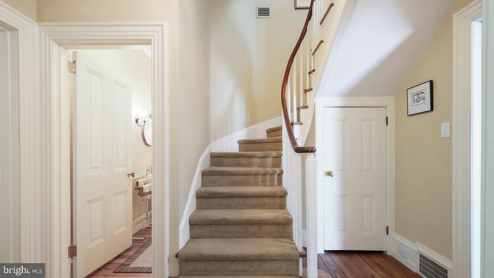 HUNTINGDON VALLEY - Residential