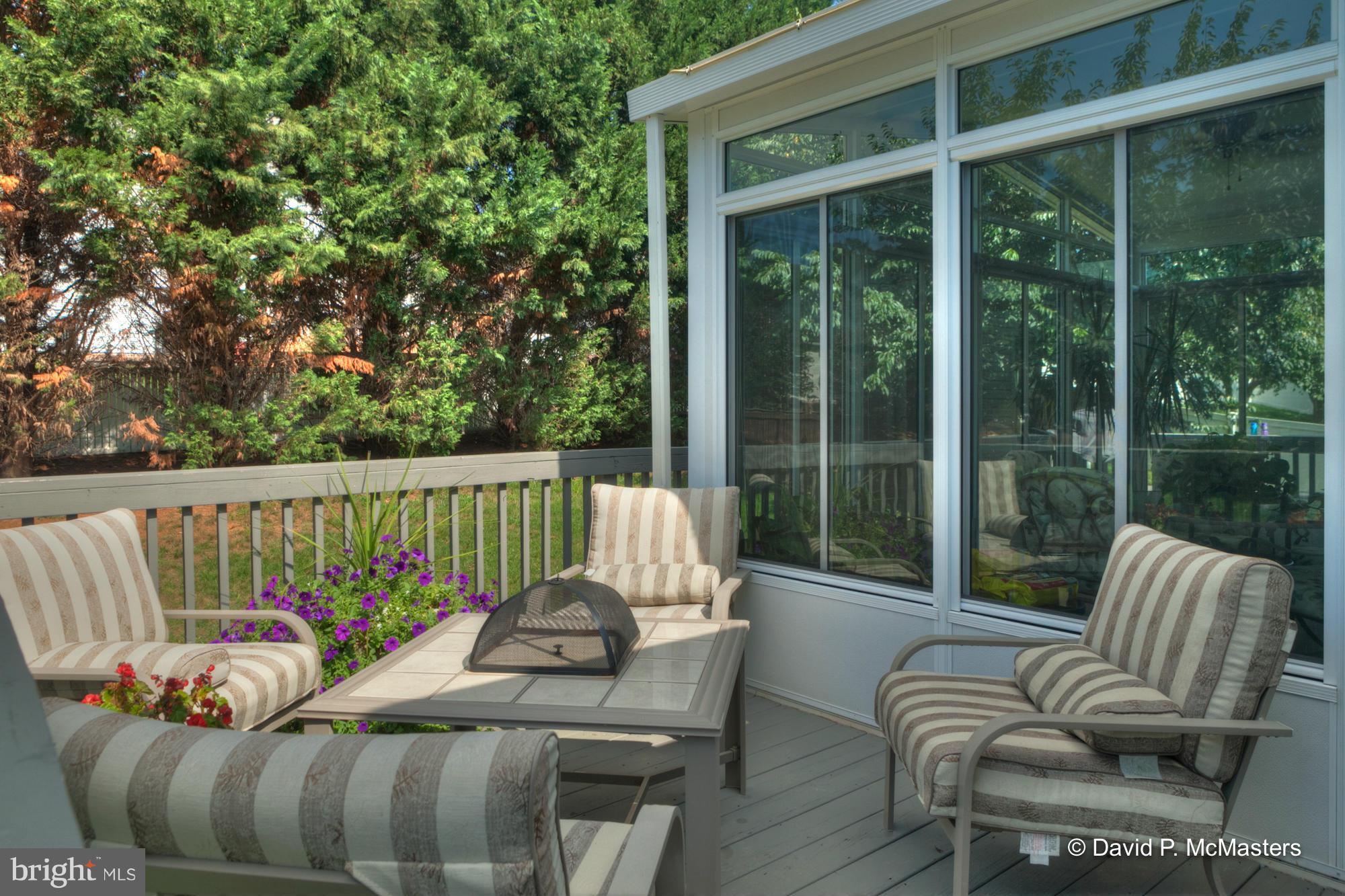 LAUREL RIDGE - Residential