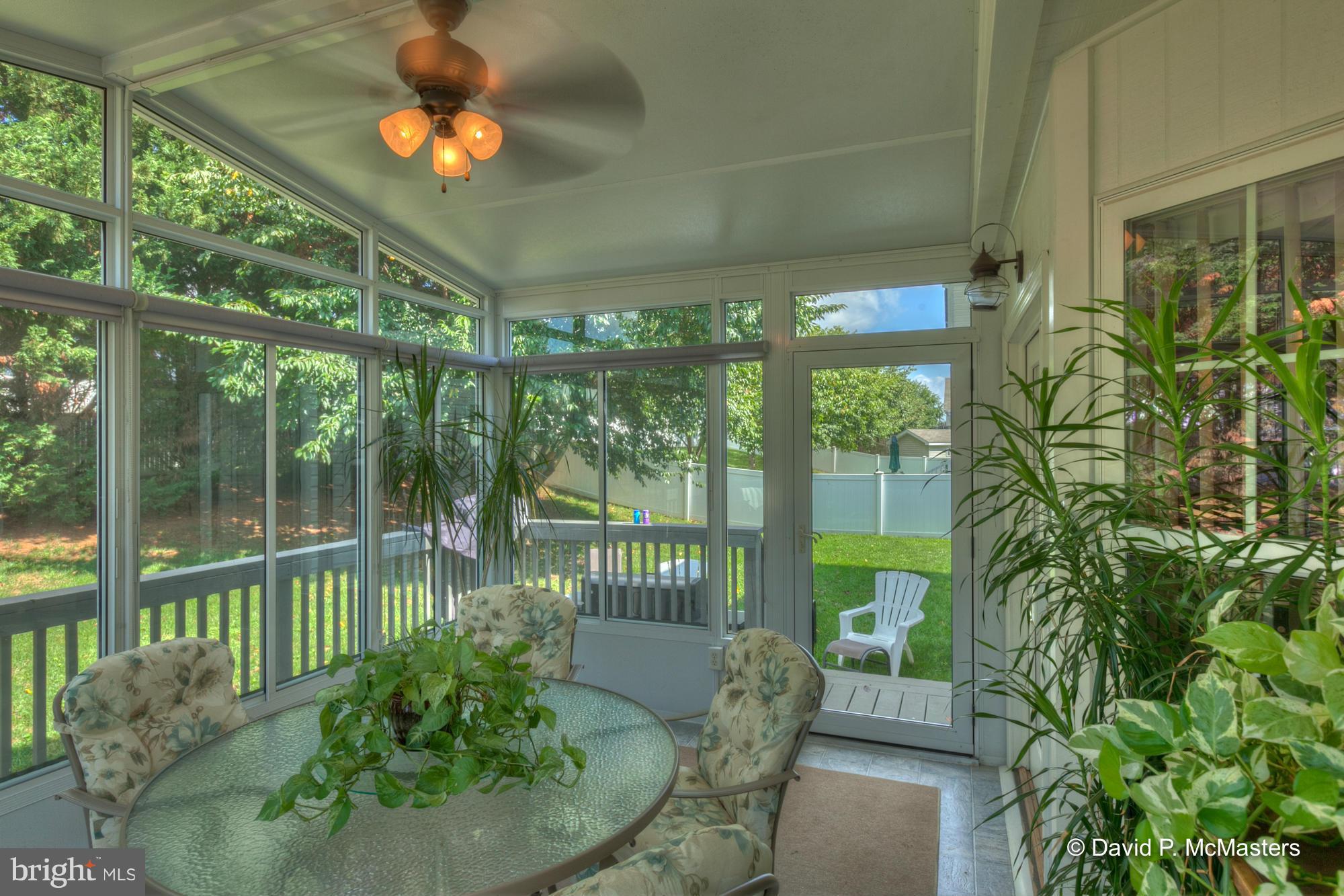 LAUREL RIDGE - Residential