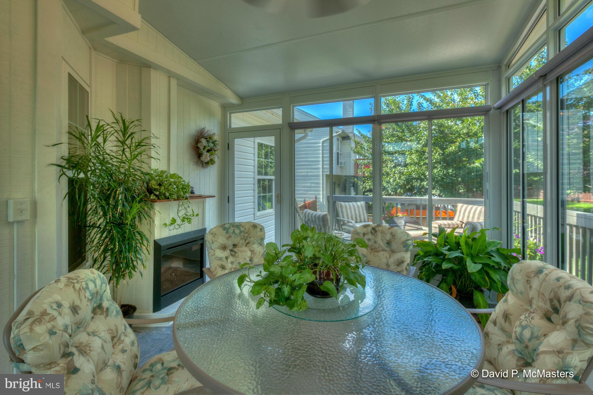 LAUREL RIDGE - Residential