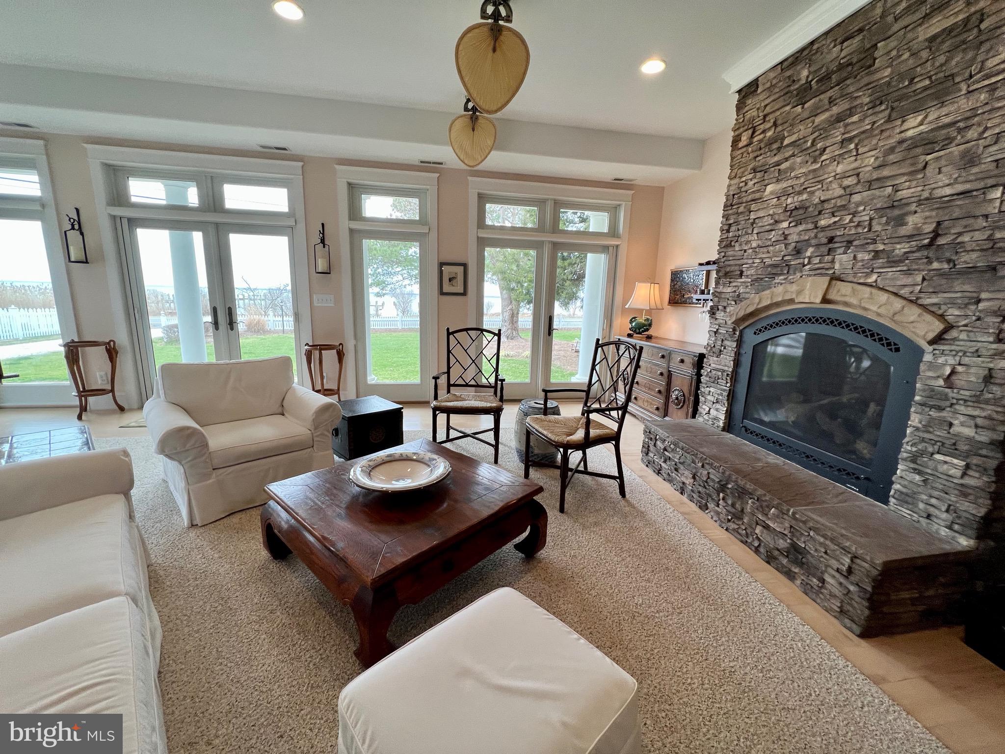 SAINT GEORGE ISLAND - Residential