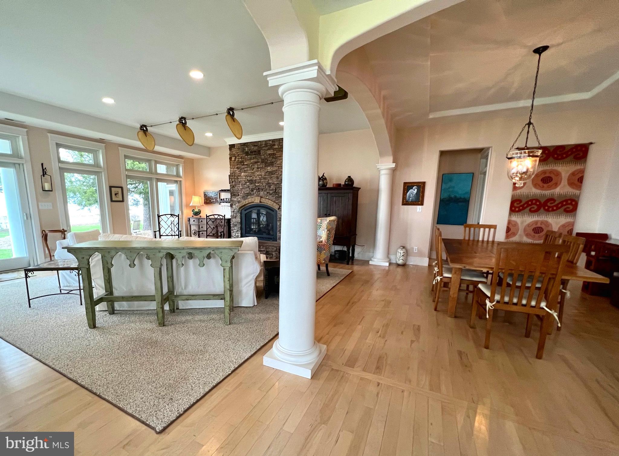 SAINT GEORGE ISLAND - Residential