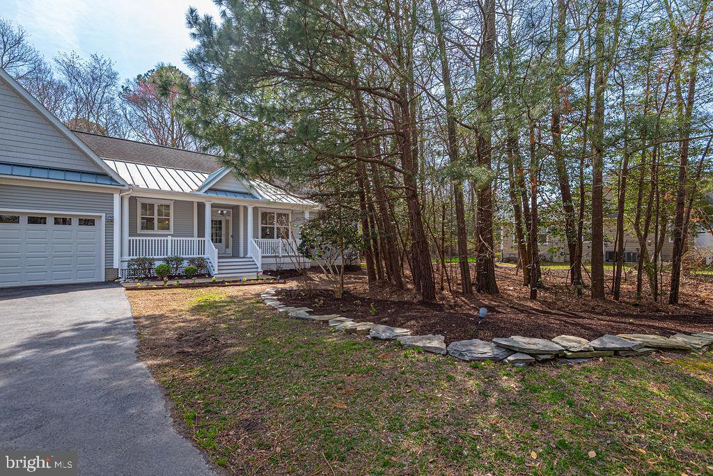 REFUGE AT DIRICKSON CREEK - Residential