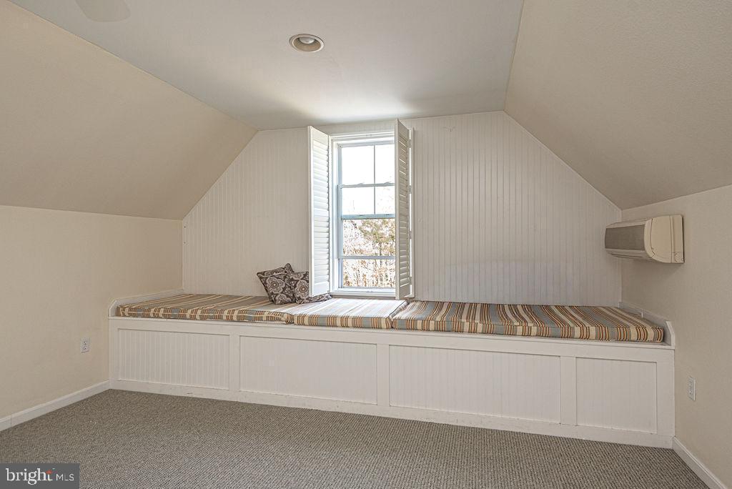 REFUGE AT DIRICKSON CREEK - Residential