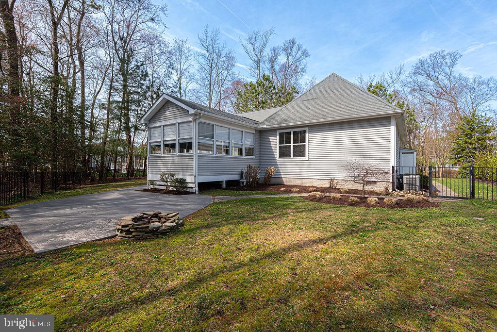 REFUGE AT DIRICKSON CREEK - Residential