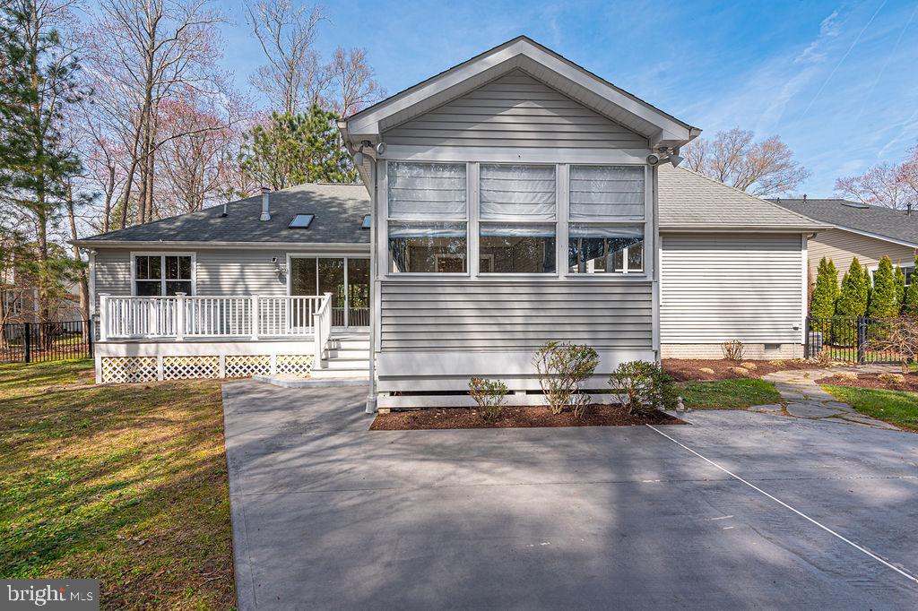 REFUGE AT DIRICKSON CREEK - Residential