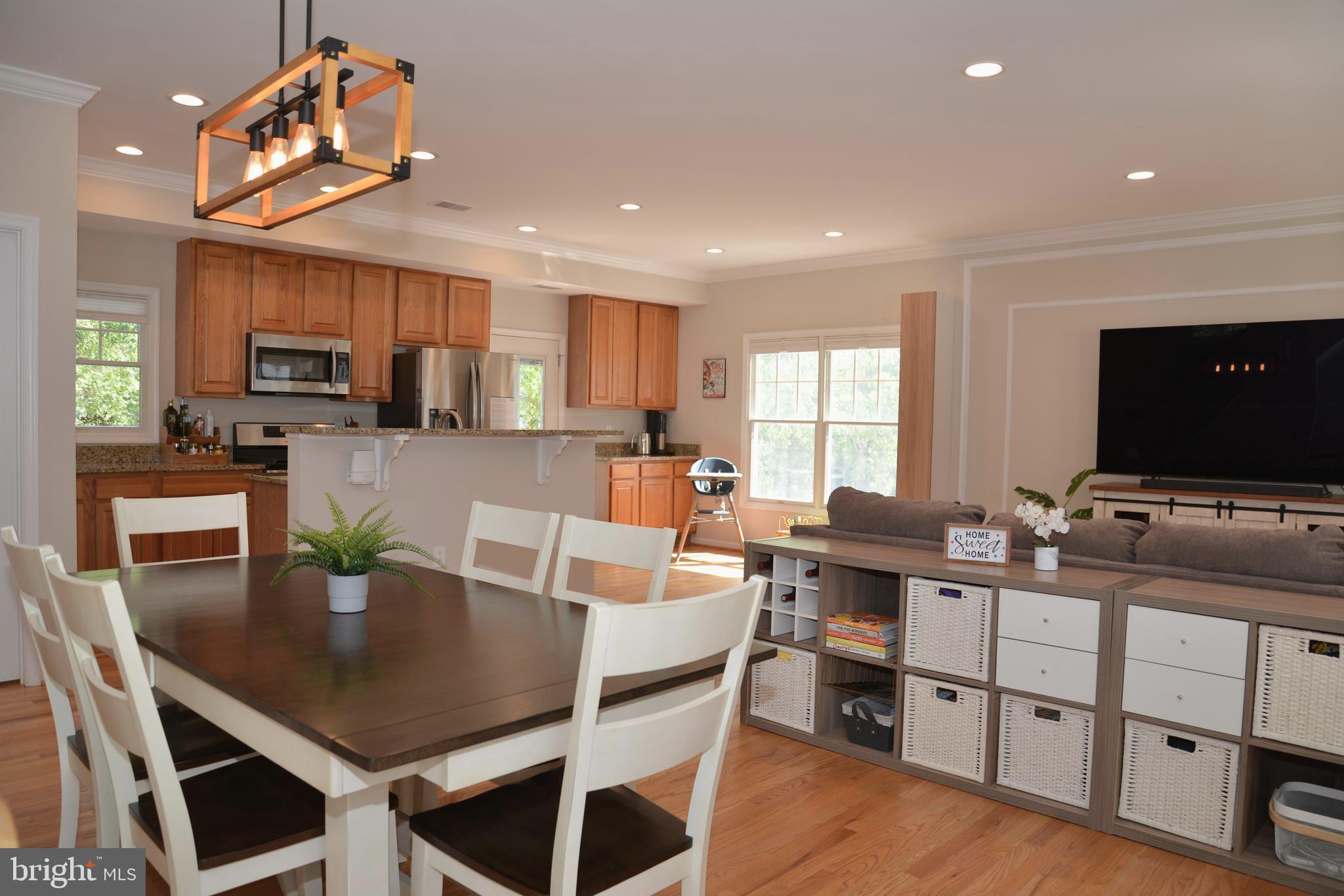 LAKELANDS - Residential