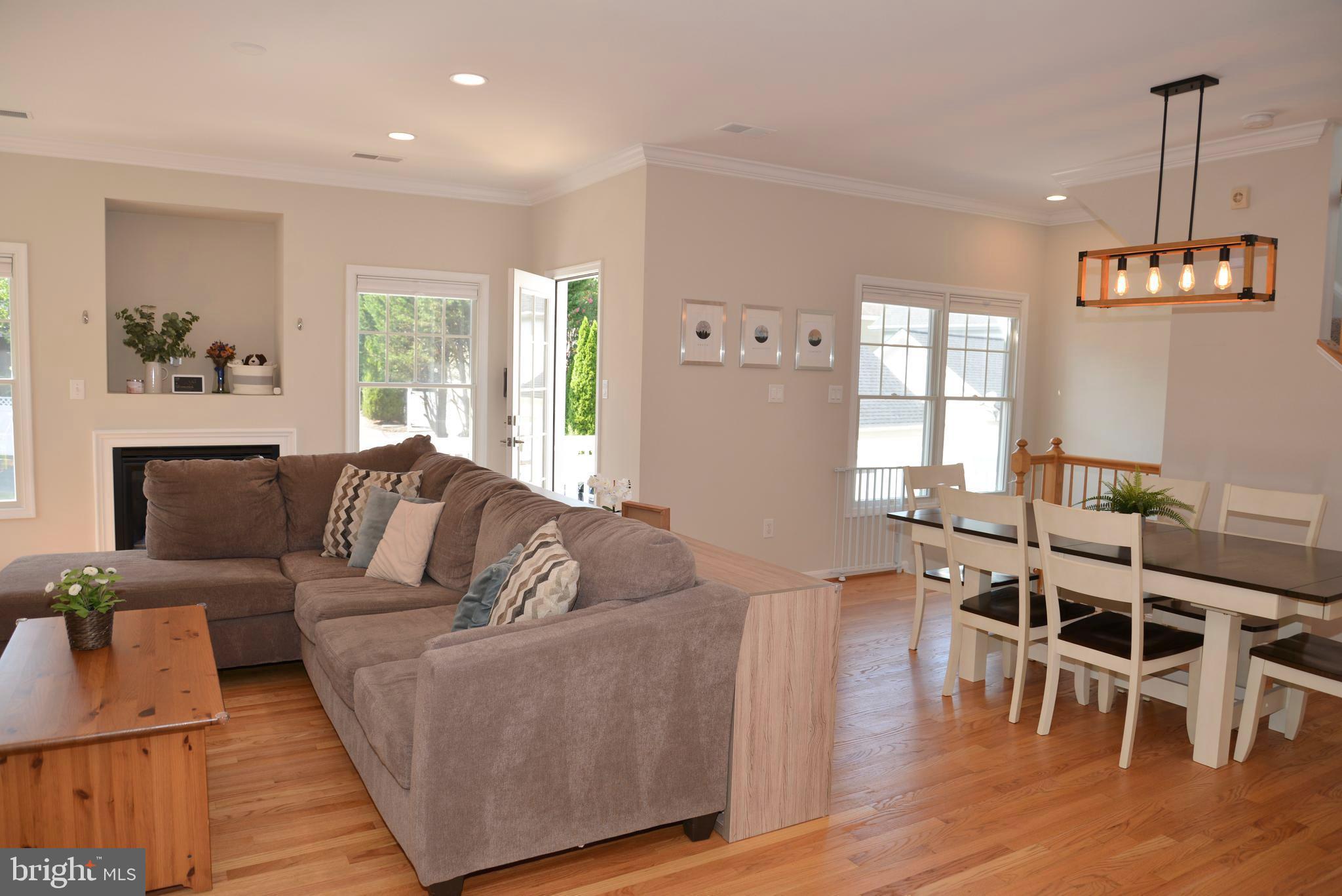 LAKELANDS - Residential