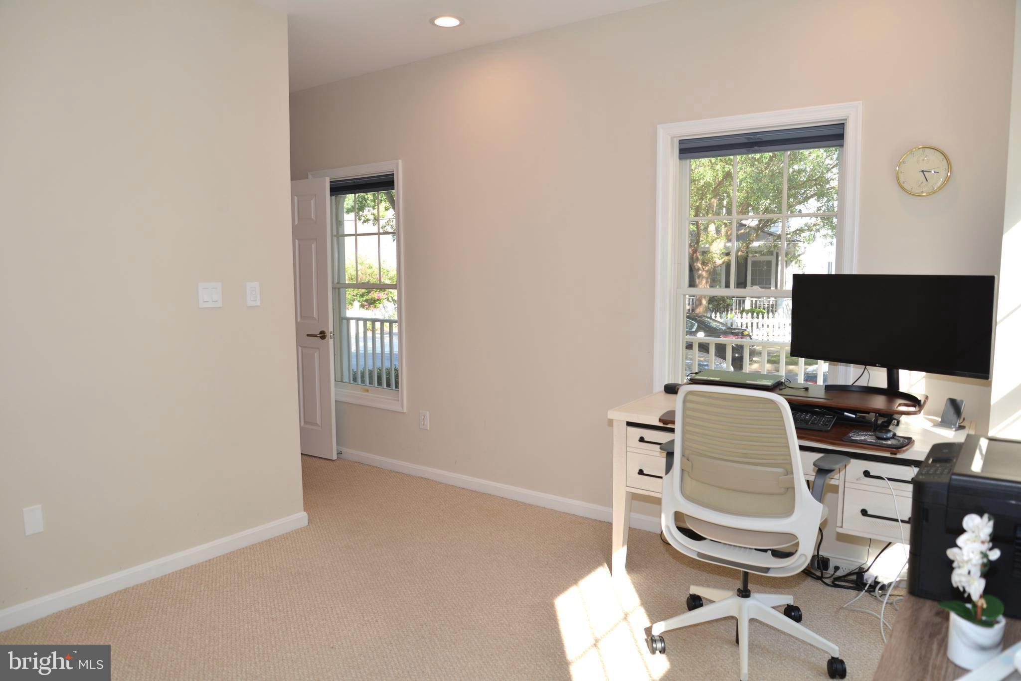 LAKELANDS - Residential