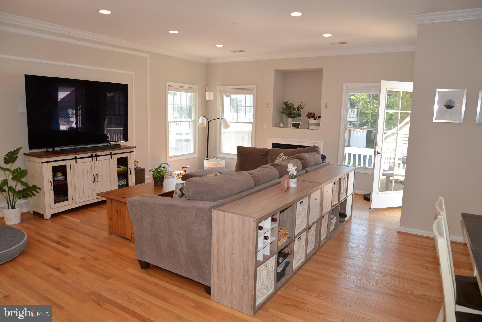 LAKELANDS - Residential