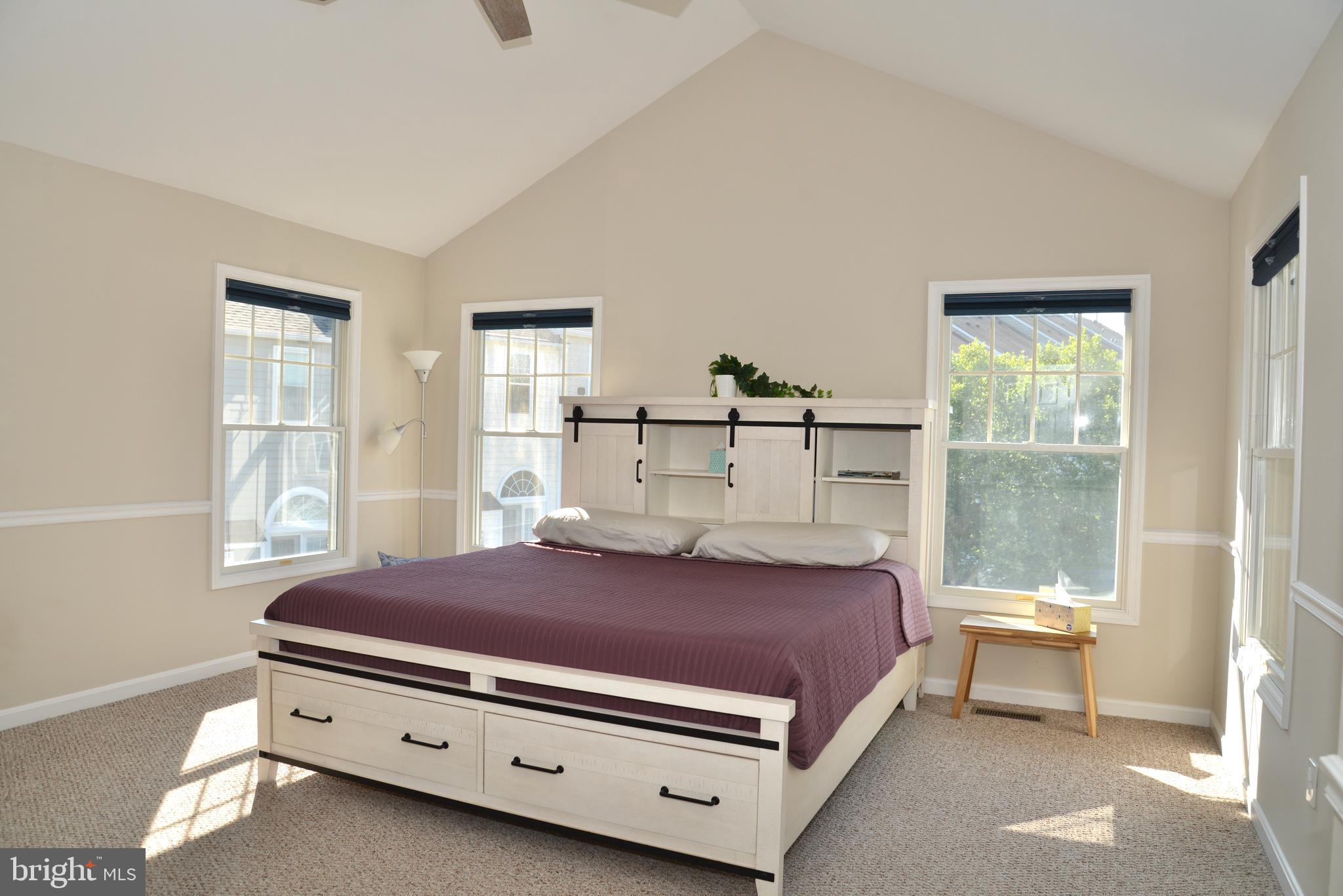 LAKELANDS - Residential