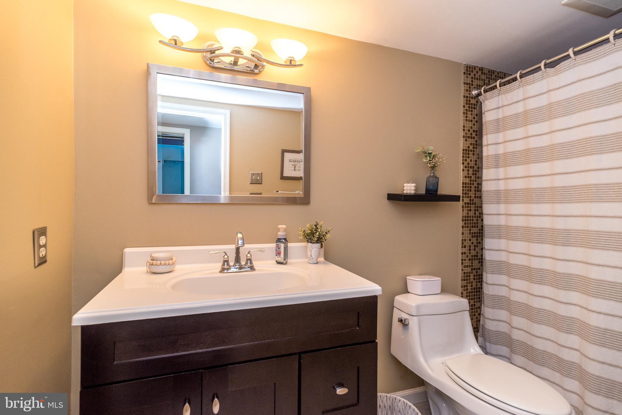 CHESTNUT GROVE - Residential