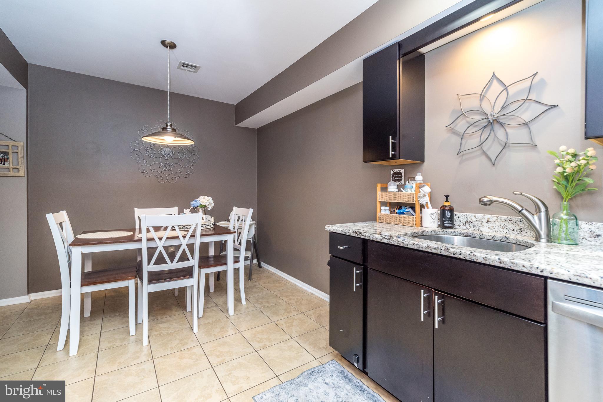 CHESTNUT GROVE - Residential