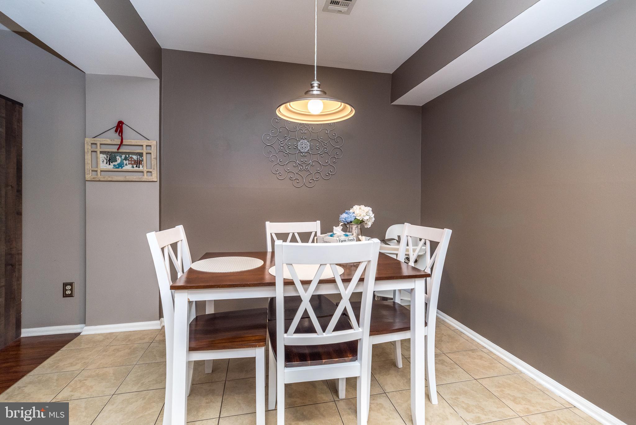 CHESTNUT GROVE - Residential