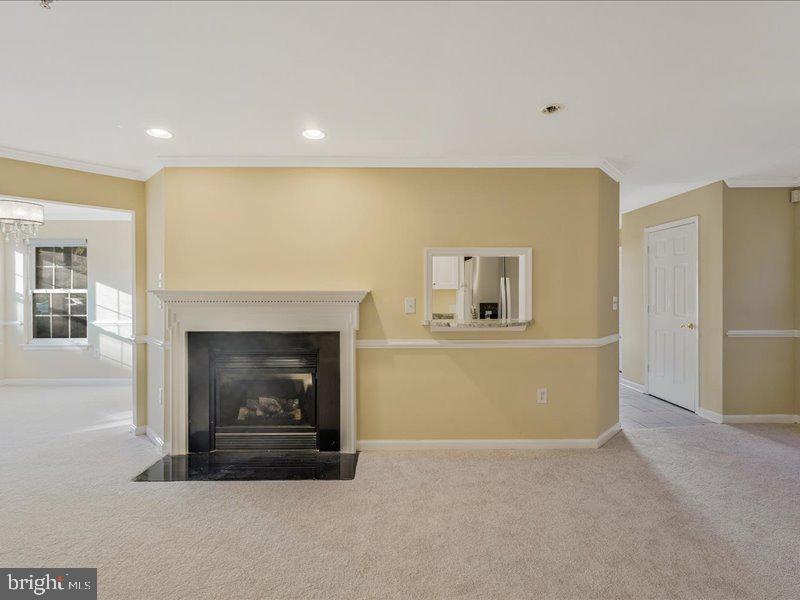 6522 LAKE PARK DRIVE 105