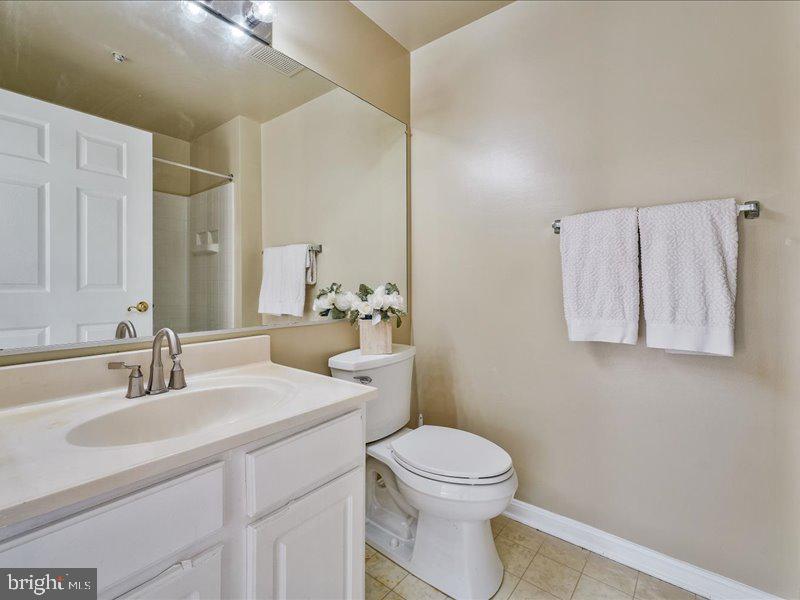 GREENBELT LAKE - Residential