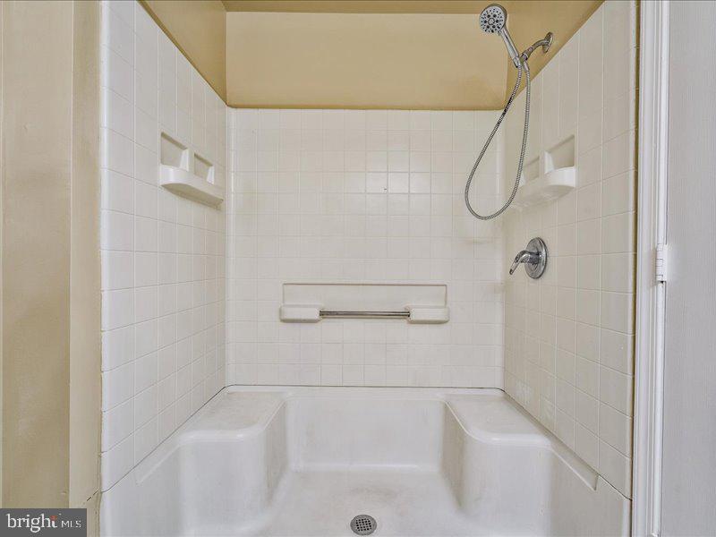 GREENBELT LAKE - Residential