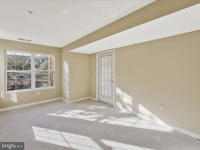 GREENBELT LAKE - Residential