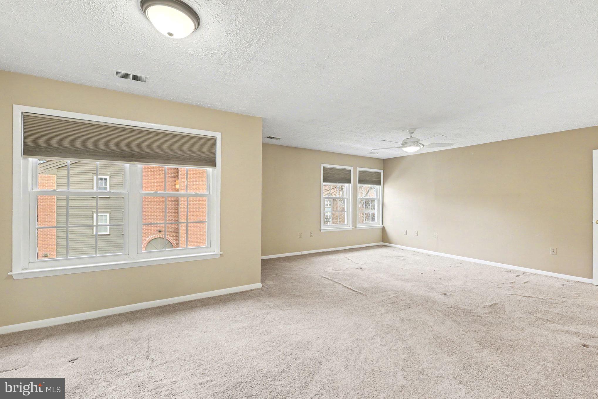 THE FALLS GARDEN - Residential