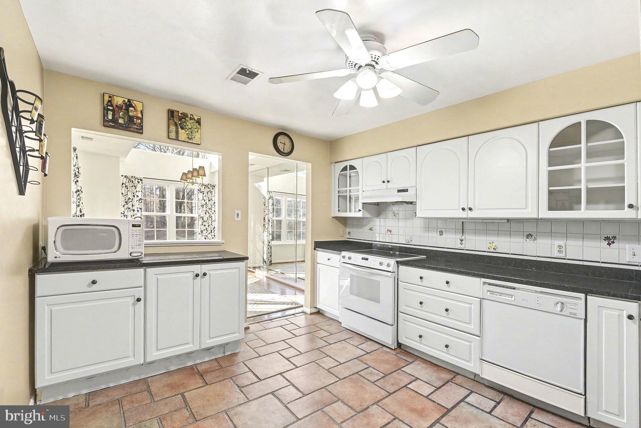 THE FALLS GARDEN - Residential