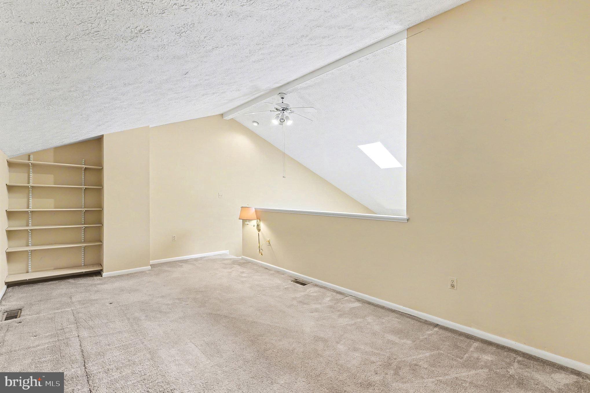 THE FALLS GARDEN - Residential