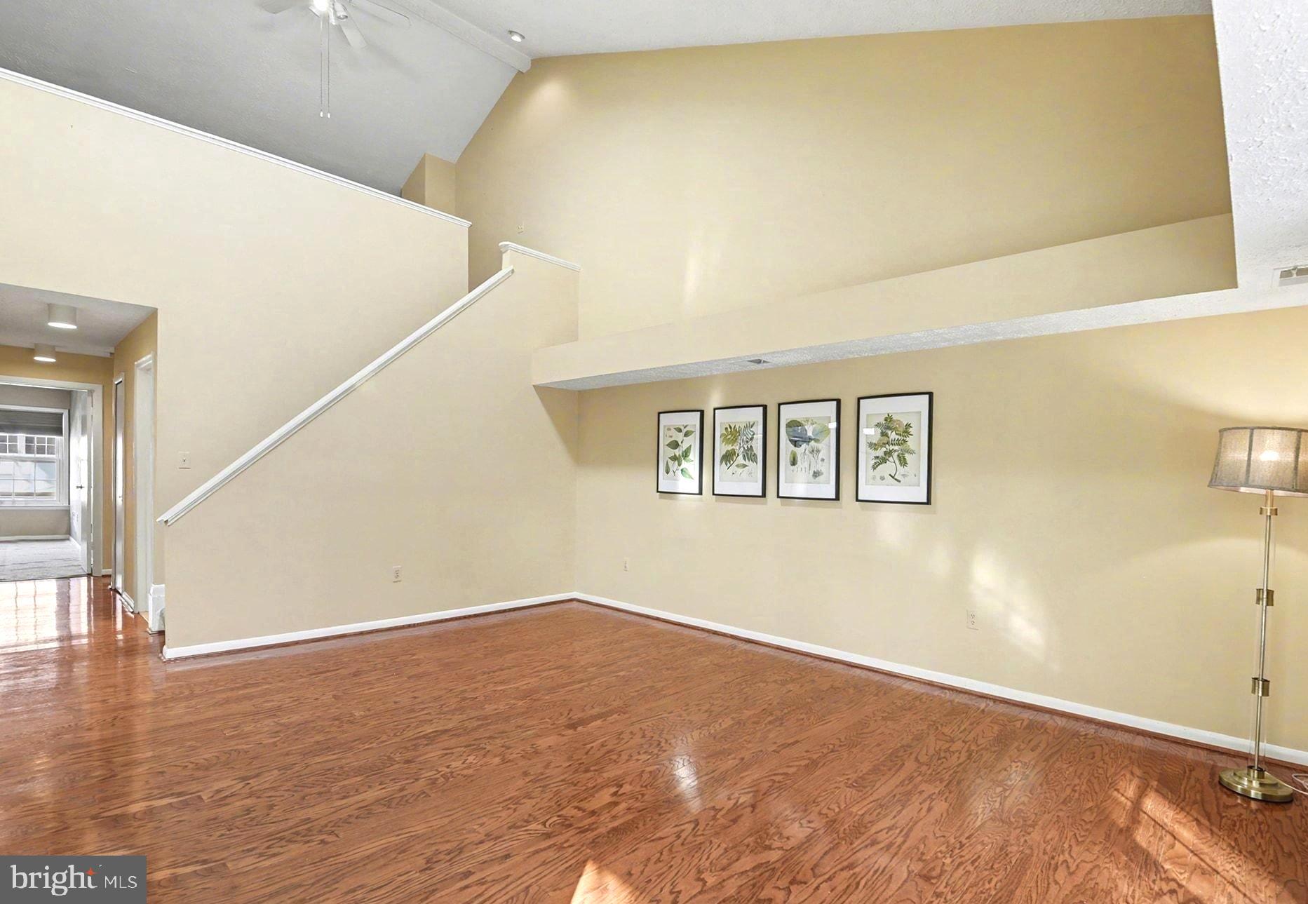 THE FALLS GARDEN - Residential