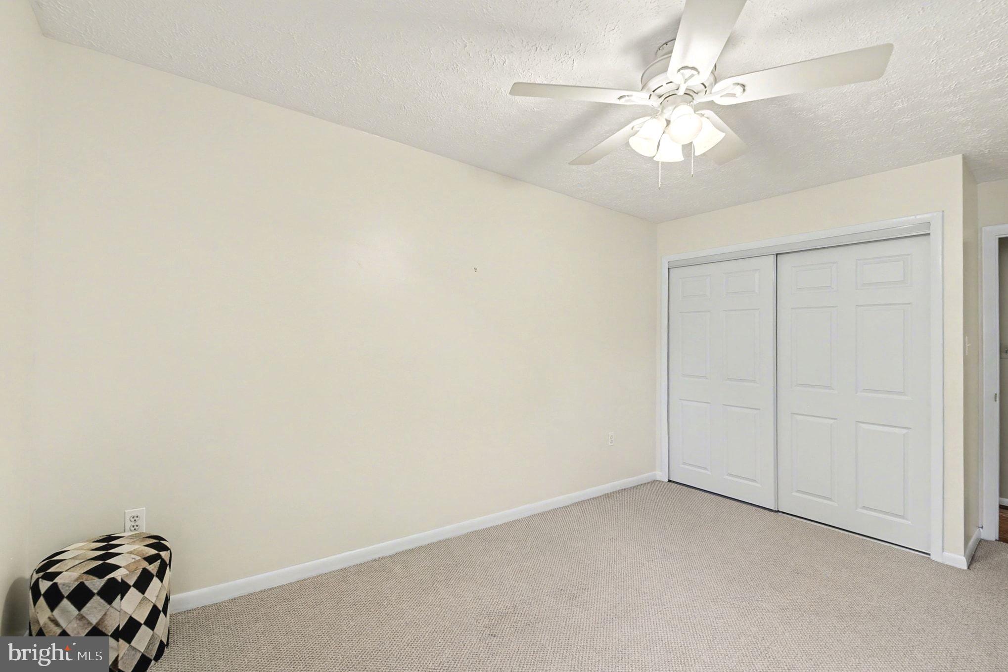 THE FALLS GARDEN - Residential