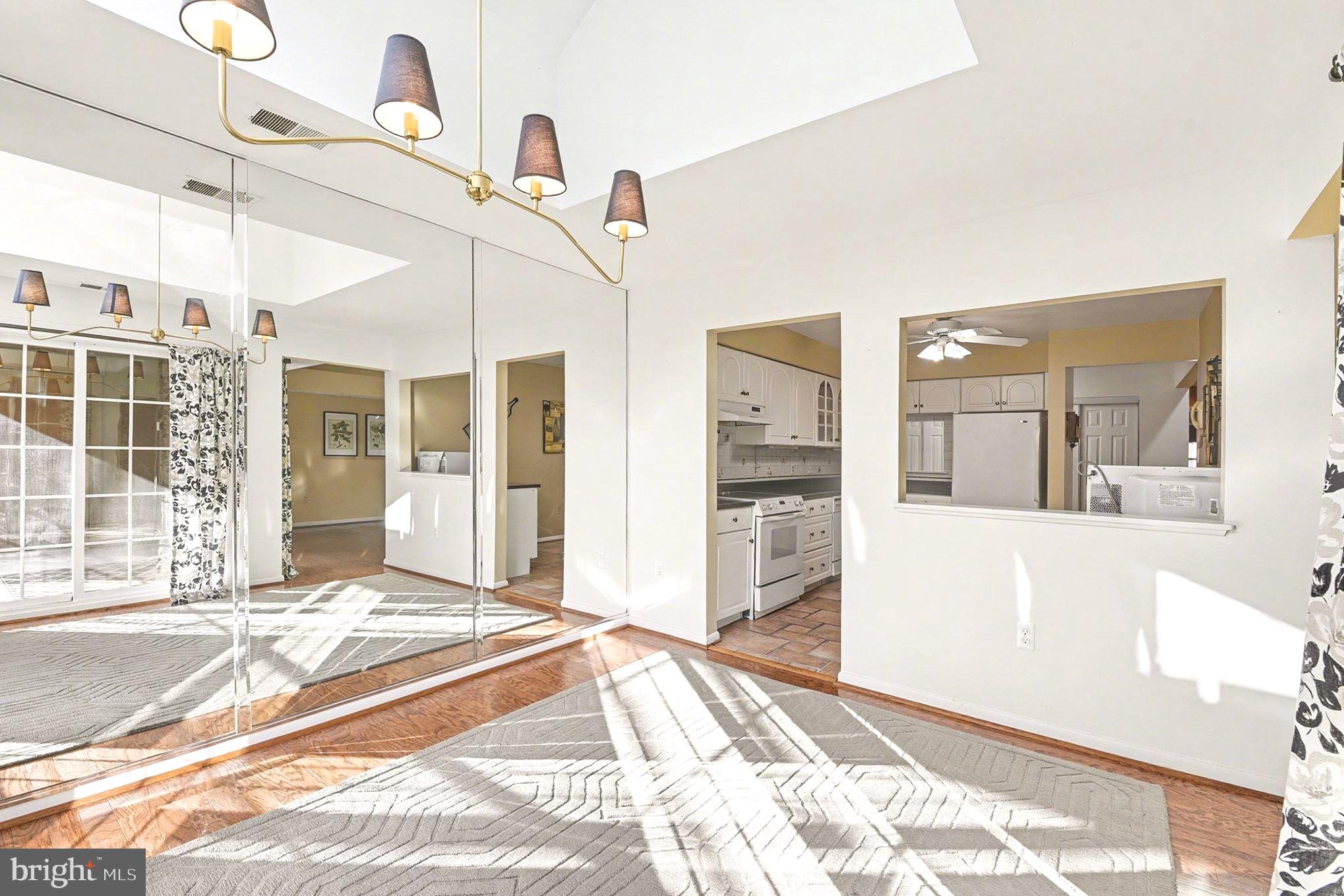 THE FALLS GARDEN - Residential