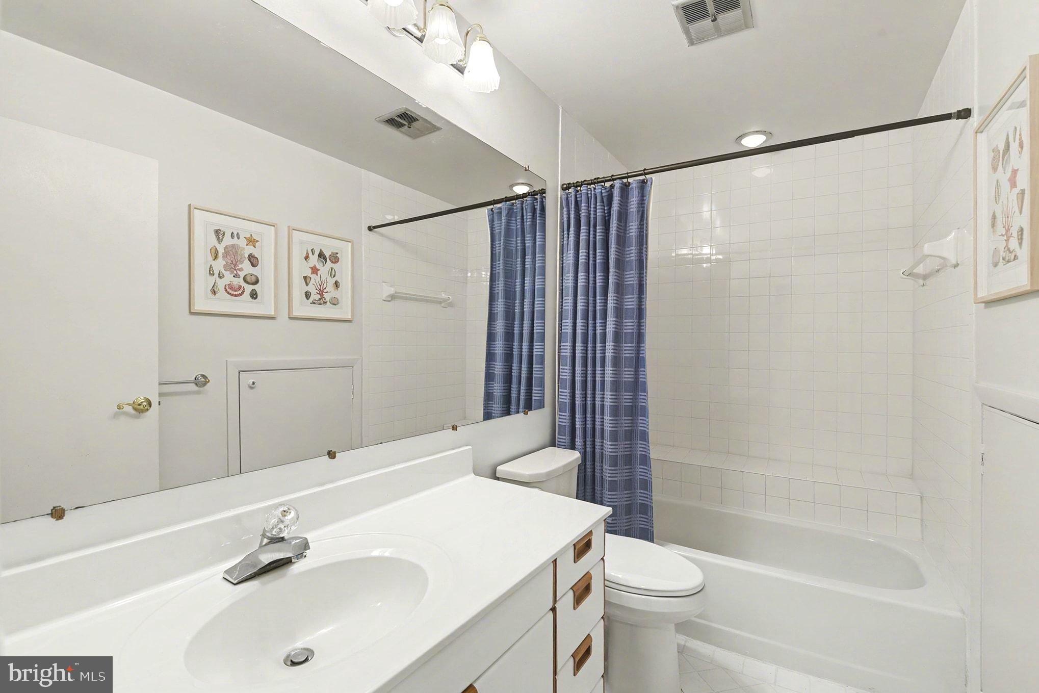 THE FALLS GARDEN - Residential