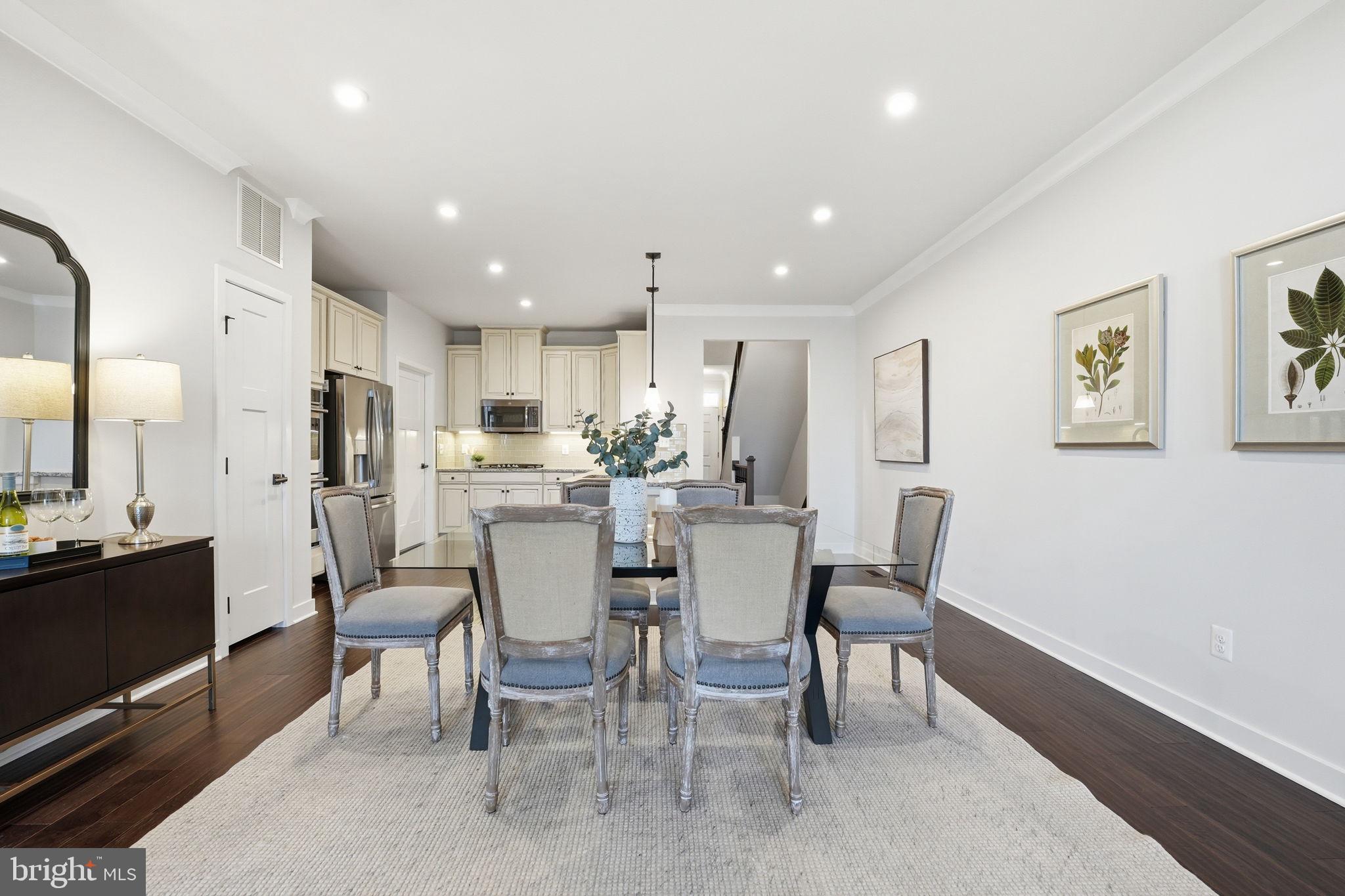 2252 RED PINE LOOP