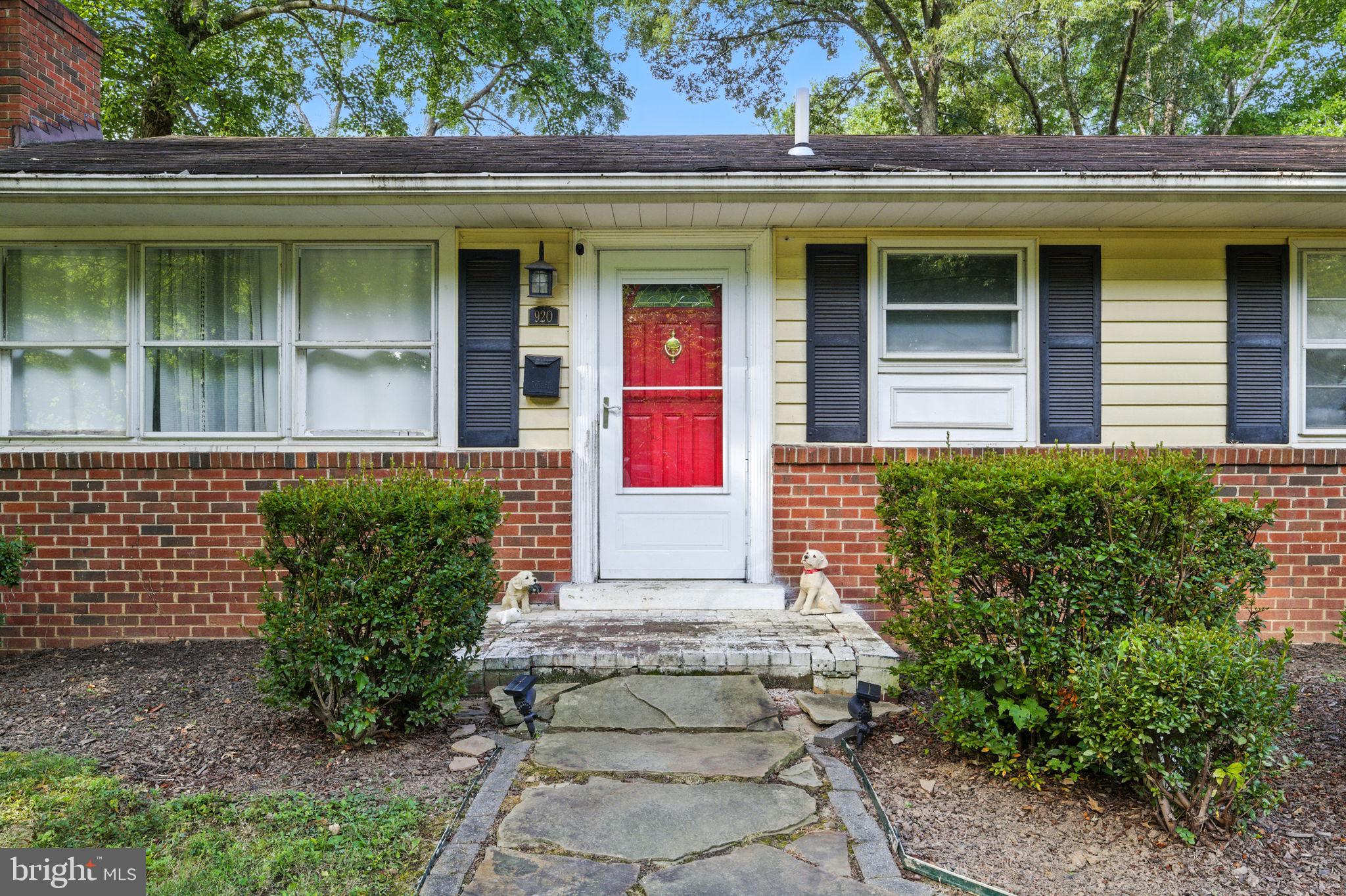 920 COTTAGE STREET SW