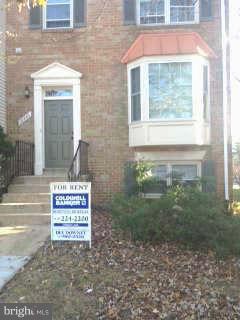 Rent reduced**for end unit Townhouse in great location close to RT. 29 and all interstates, large corner lot. Freshly professionally painted, new skylight, deck off main level. Walk out patio from family room w/cozy wood burning fireplace. 2 large Master bedrooms w/full baths upper level.Large bedroom and full bath downstairs. Laundry room and lots of storage. Go and show today..