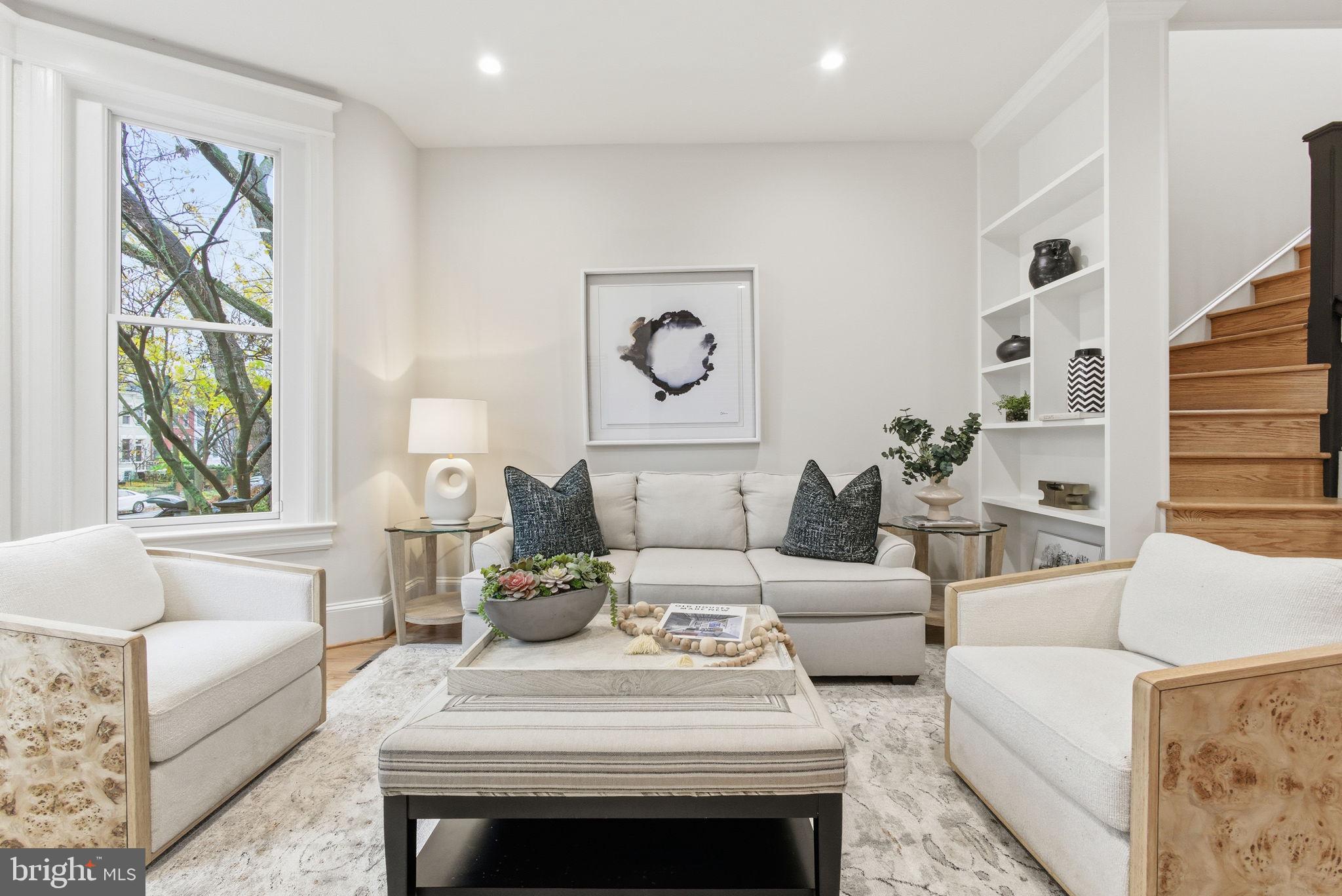 1319 EAST CAPITOL STREET SE