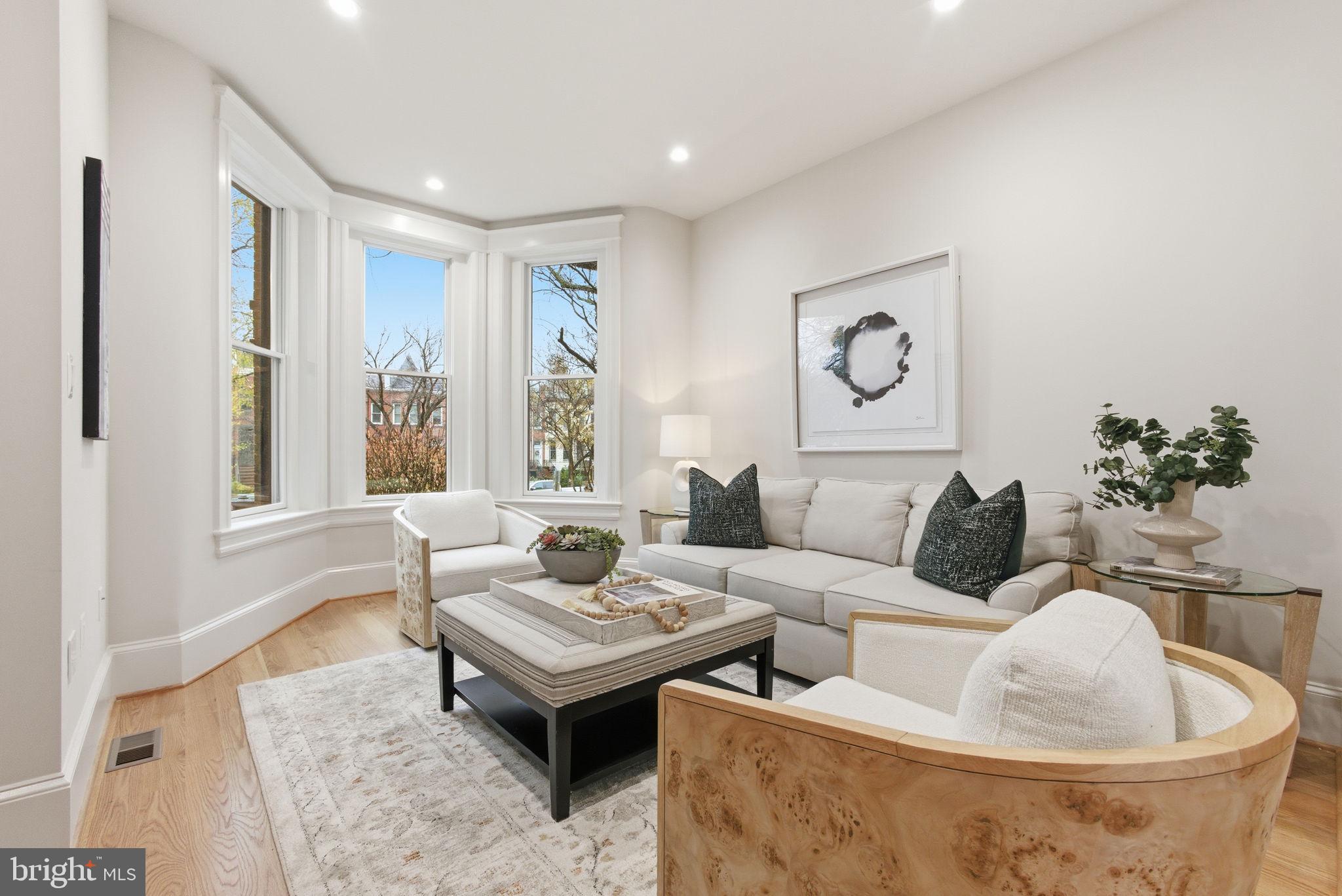 1319 EAST CAPITOL STREET SE