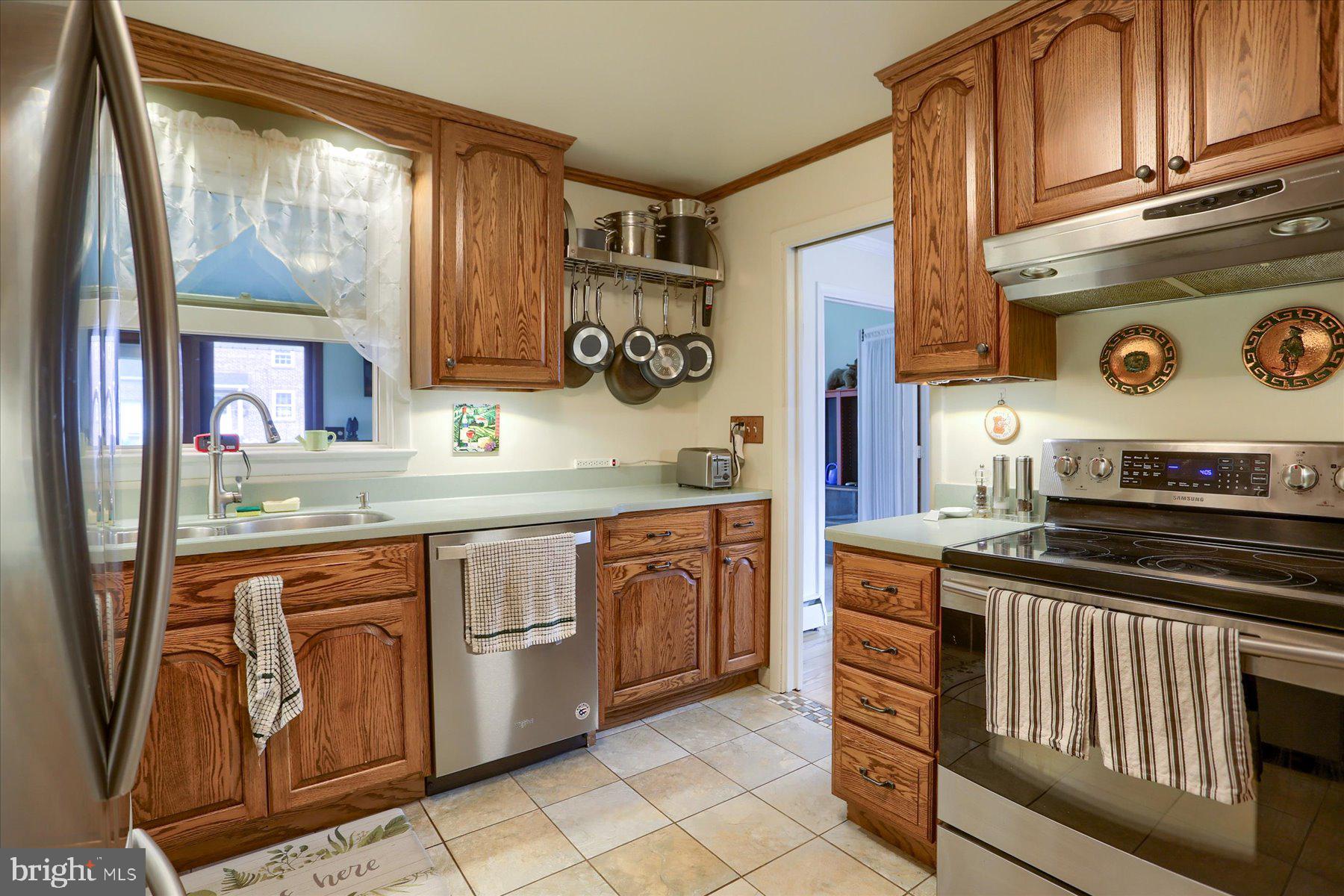 BEVERLY PARK - Residential