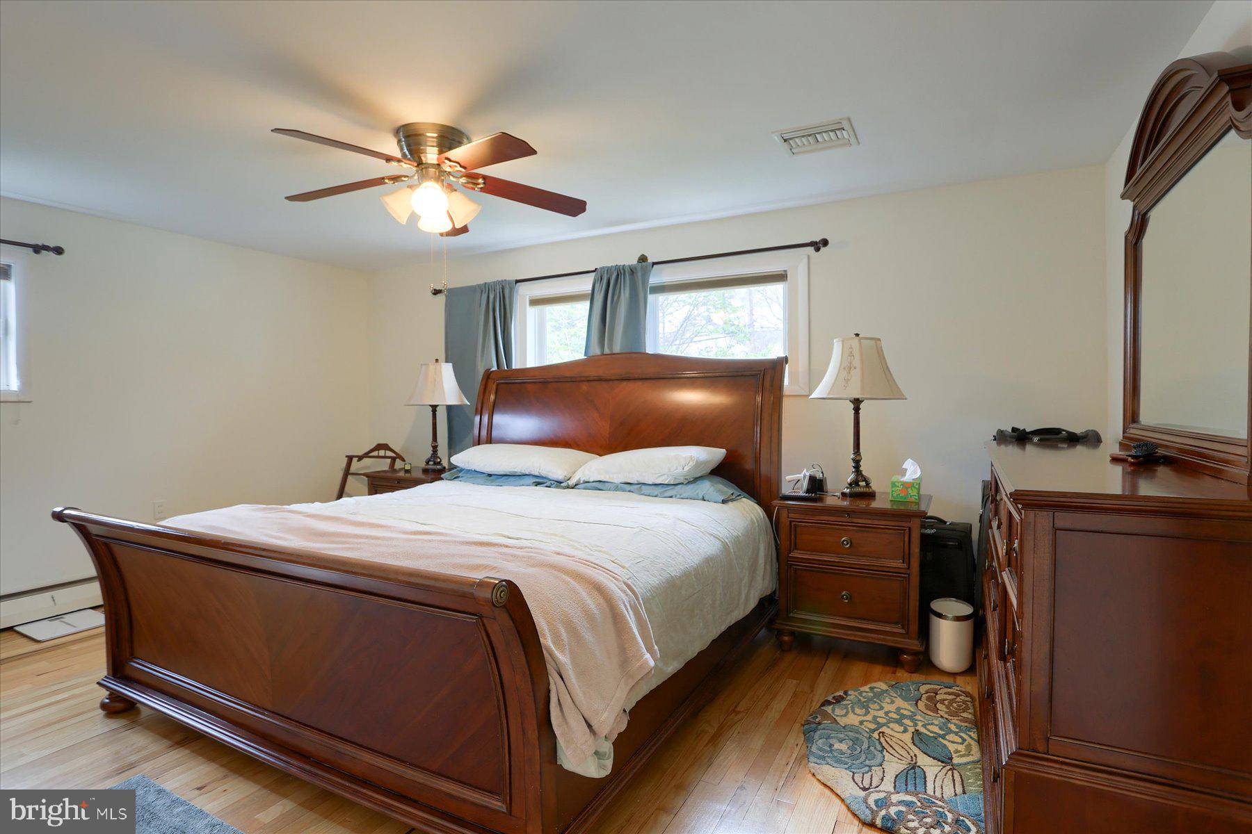 BEVERLY PARK - Residential