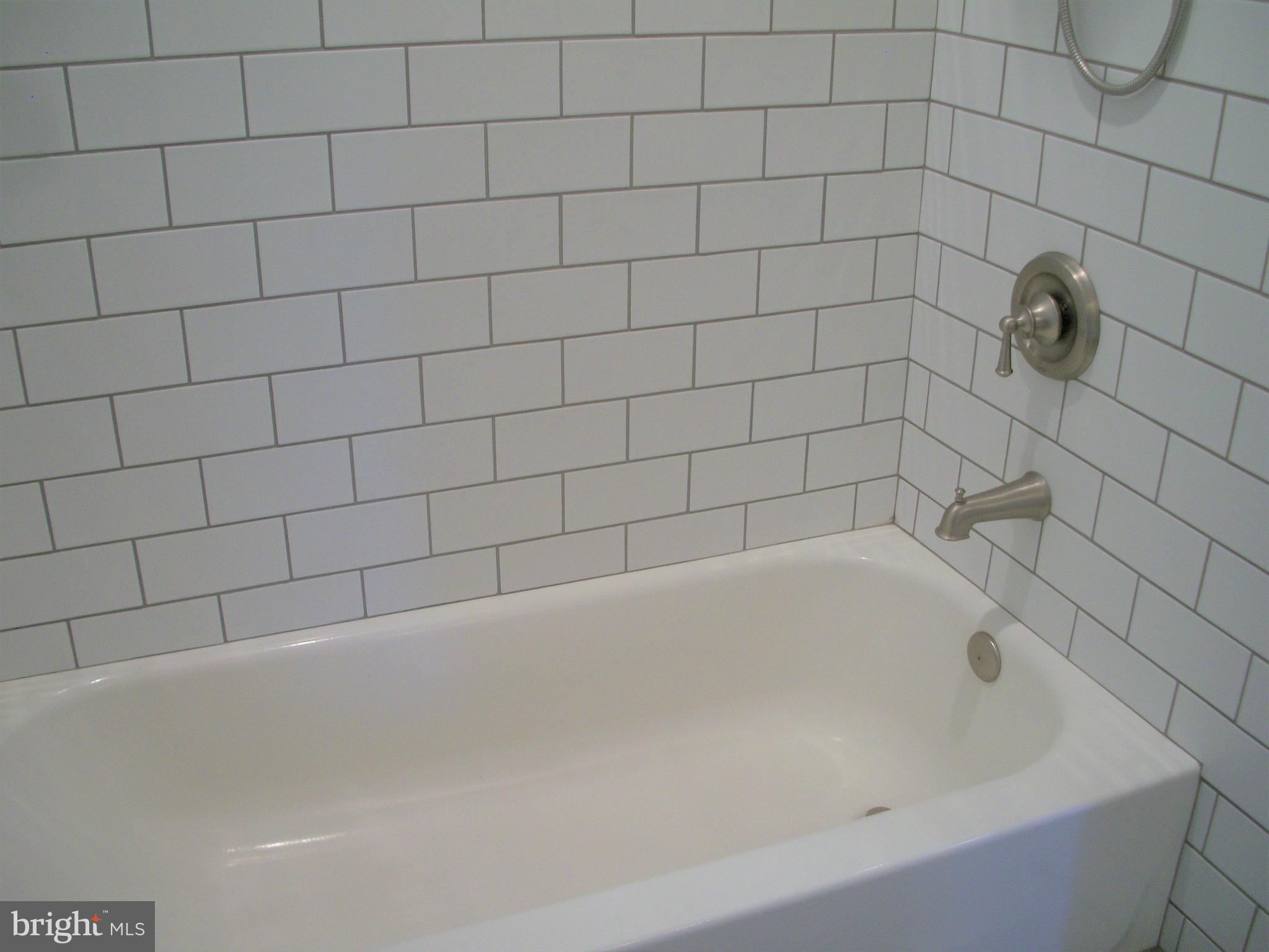 IRWINS CHOICE - Residential Lease