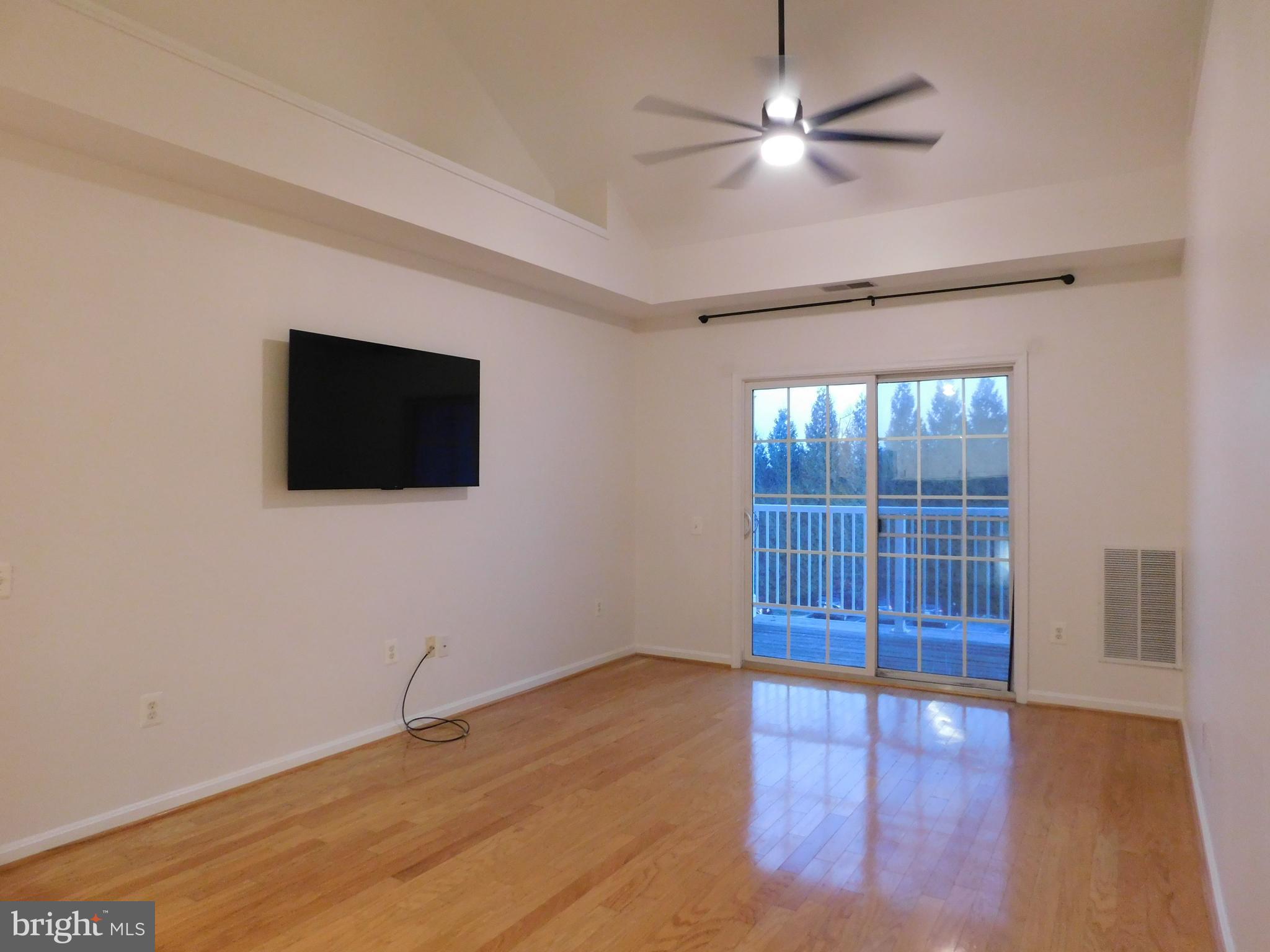 IRWINS CHOICE - Residential Lease