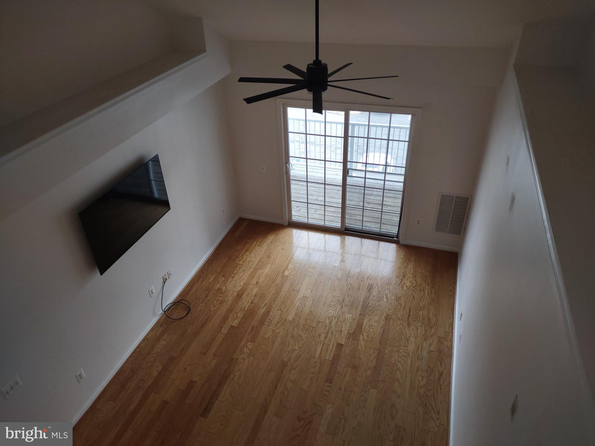 IRWINS CHOICE - Residential Lease