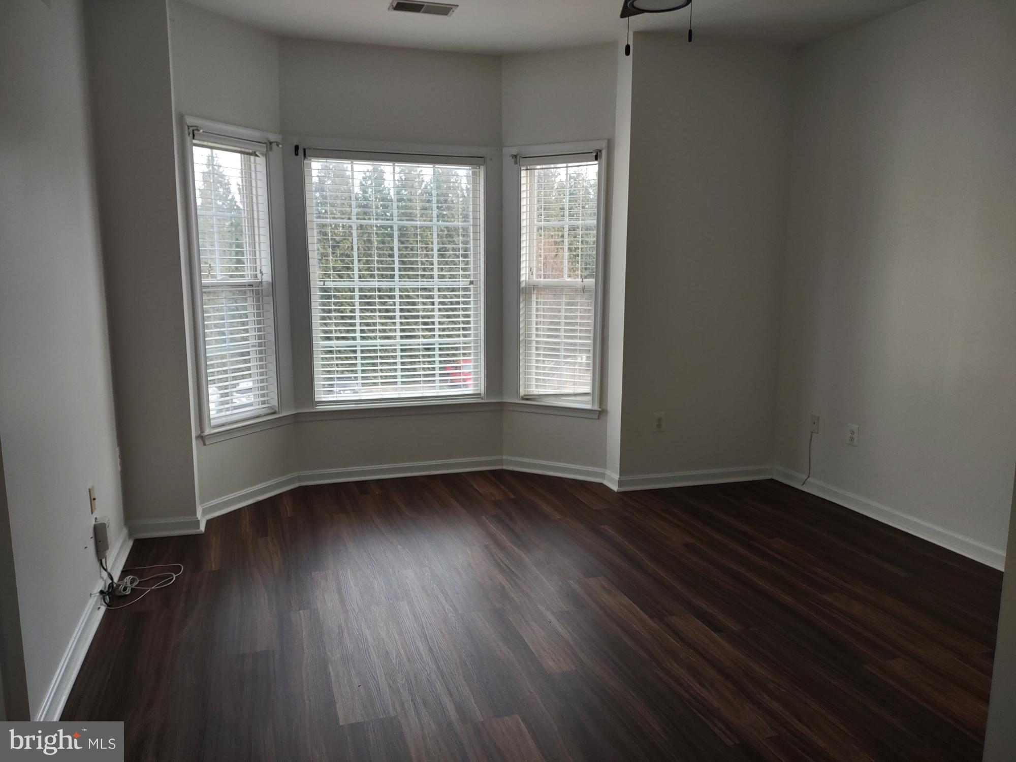 IRWINS CHOICE - Residential Lease